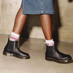 NIB Black Doc Marten 2976 Virginia Leather Chelsea Boots Size 8